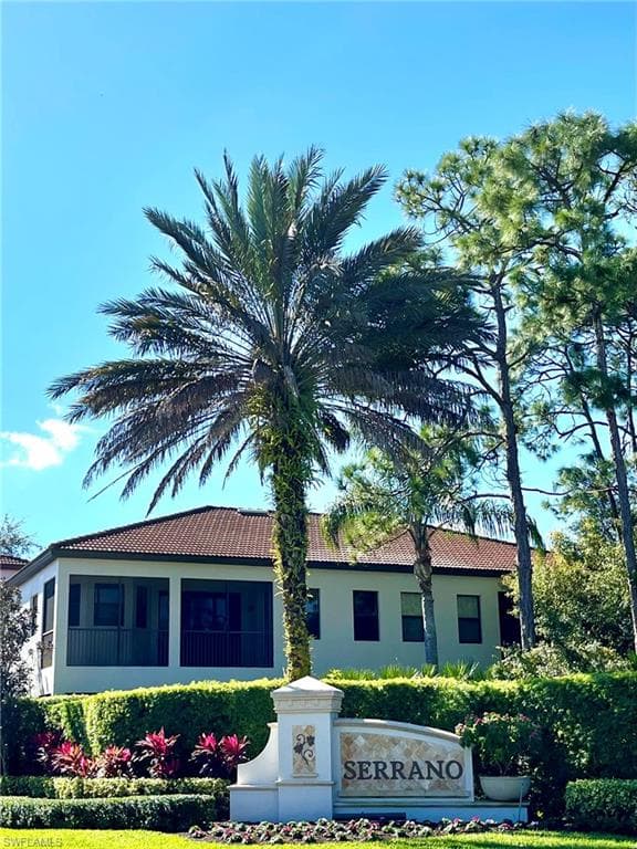 27028 Adriana CIR 201 BONITA SPRINGS, FL 34135