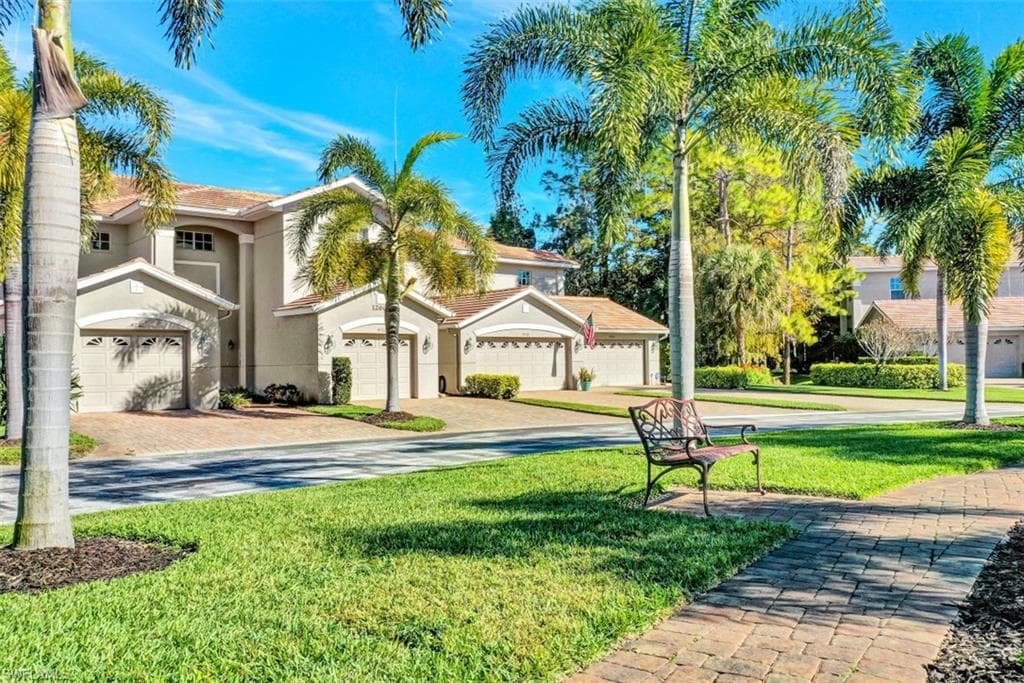 12607 Fox Ridge DR 4103 BONITA SPRINGS, FL 34135