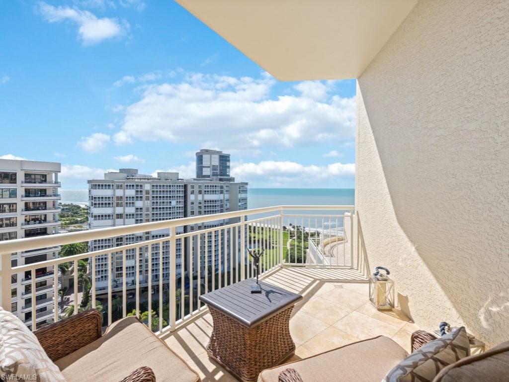 4501 Gulf Shore BLVD N 1601 NAPLES, FL 34103
