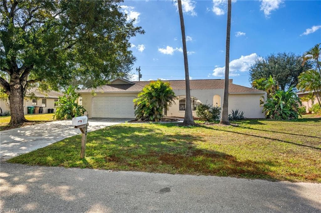 1818 SE 11th PL CAPE CORAL, FL 33990