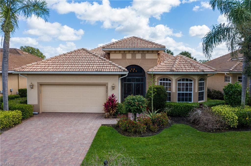 6977 Bent Grass DR NAPLES, FL 34113