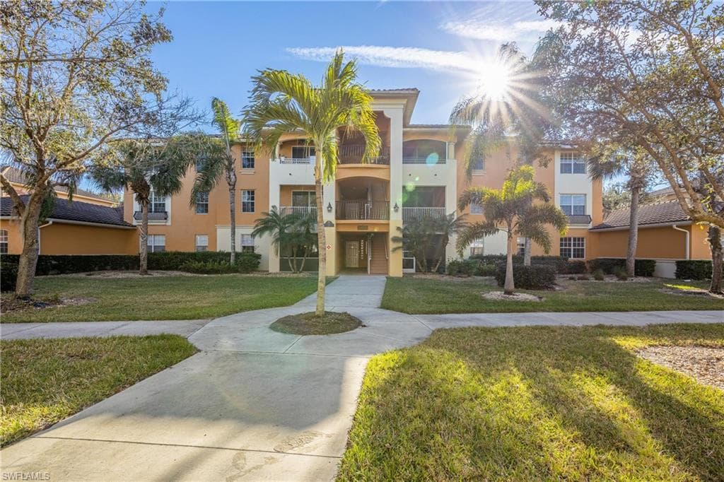 3952 Pomodoro CIR 201 CAPE CORAL, FL 33909
