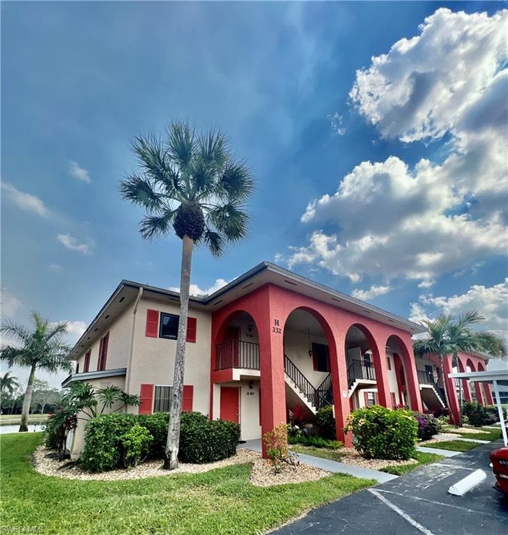 332 Charlemagne BLVD H201 NAPLES, FL 34112
