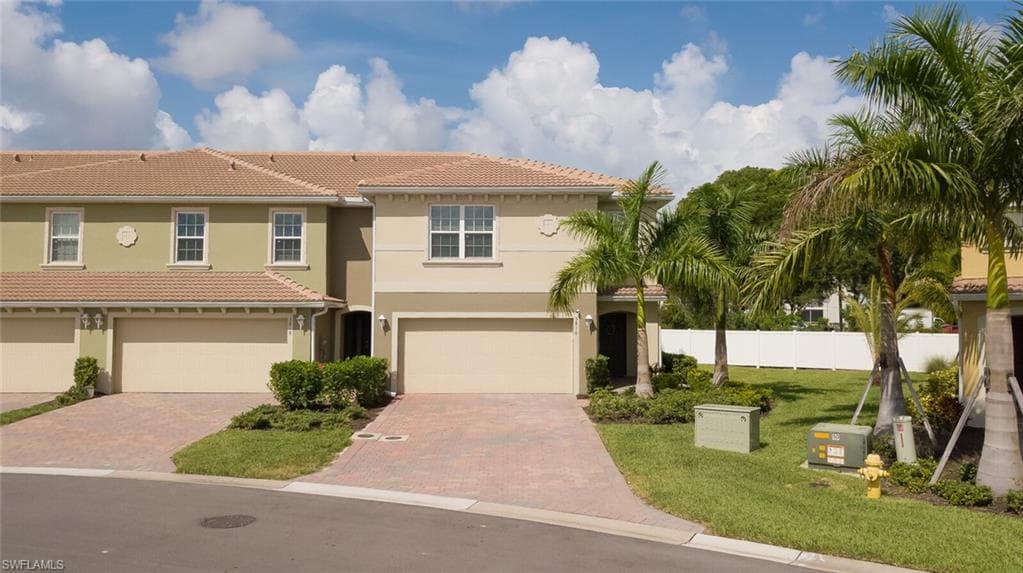 3816 Tilbor CIR FORT MYERS, FL 33916