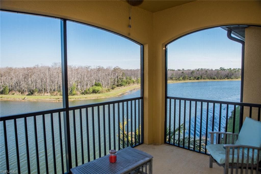 9566 Trevi CT 4945 NAPLES, FL 34113