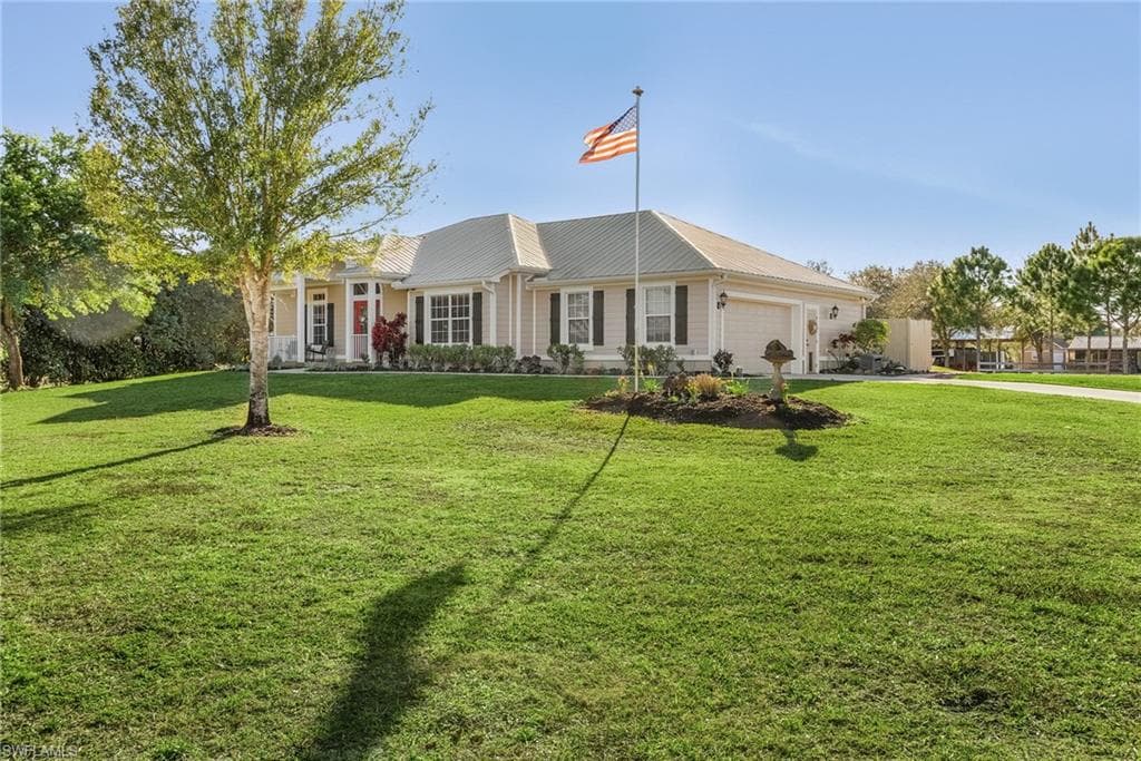 18351 Parkinson RD ALVA, FL 33920