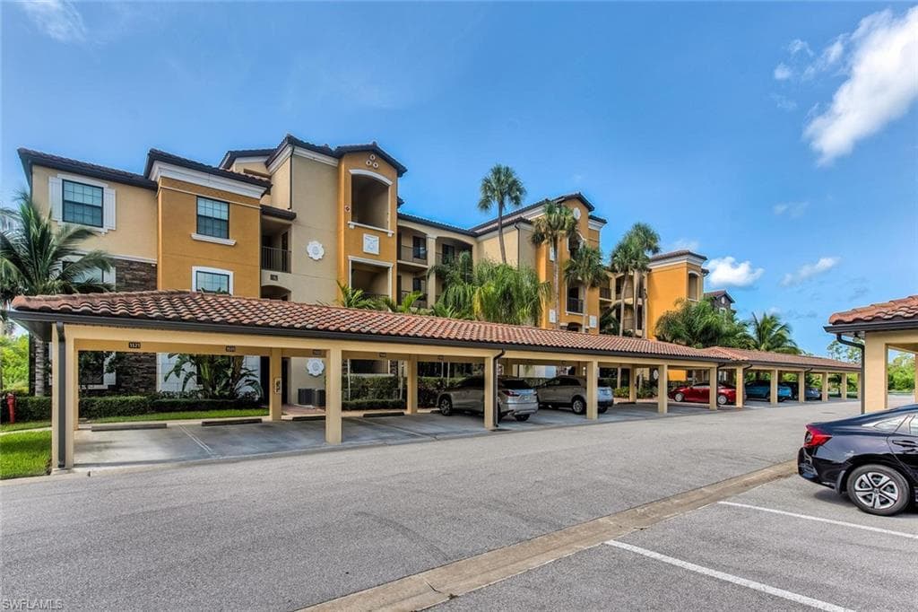 9826 Giaveno CIR 1512 NAPLES, FL 34113