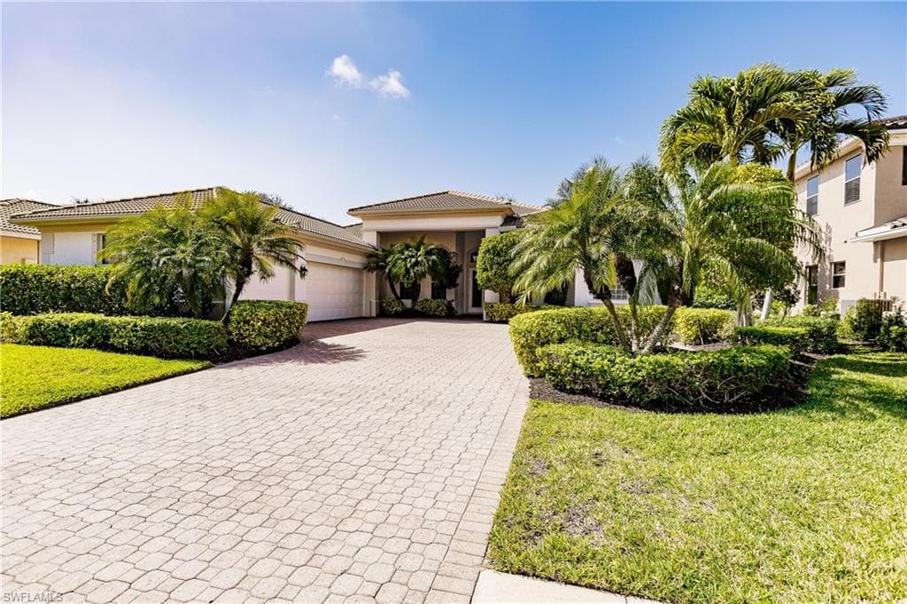 19404 La Serena DR ESTERO, FL 33967