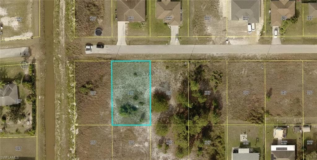 4217 25th ST SW LEHIGH ACRES, FL 33976
