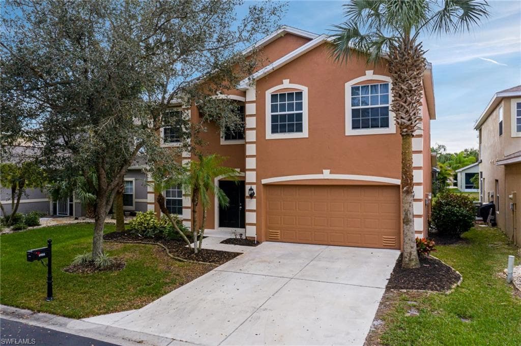 8986 Falcon Pointe LOOP FORT MYERS, FL 33912