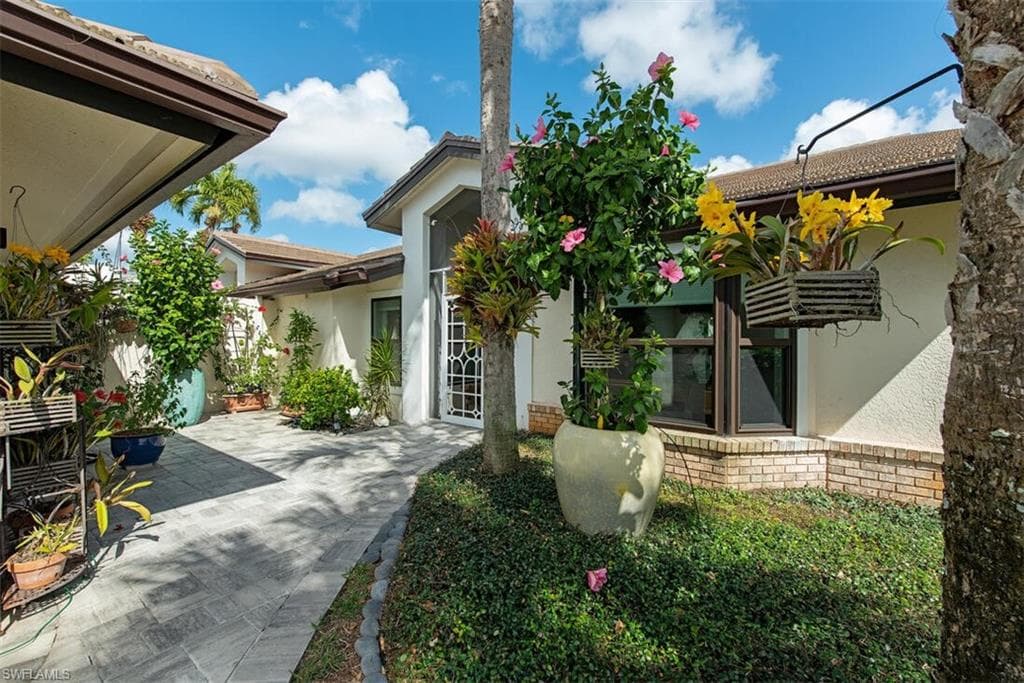 140 Cypress View DR C-20 NAPLES, FL 34113