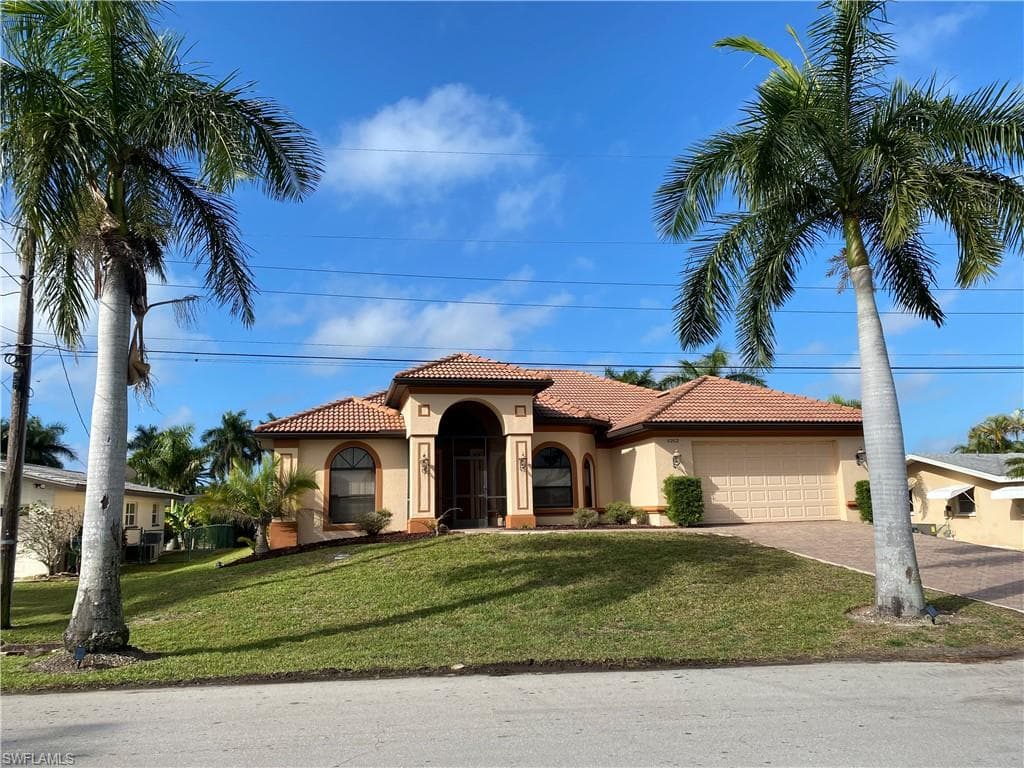 5262 Skylark CT CAPE CORAL, FL 33904