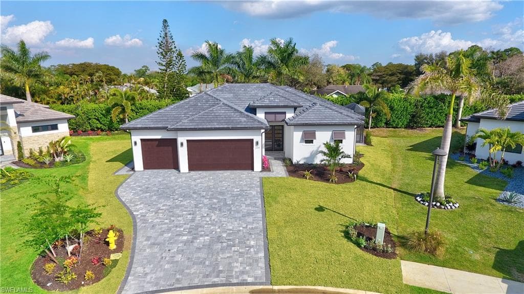 234 Legacy CT NAPLES, FL 34110