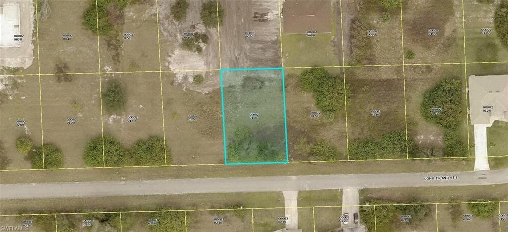 543 Long Island ST E LEHIGH ACRES, FL 33974