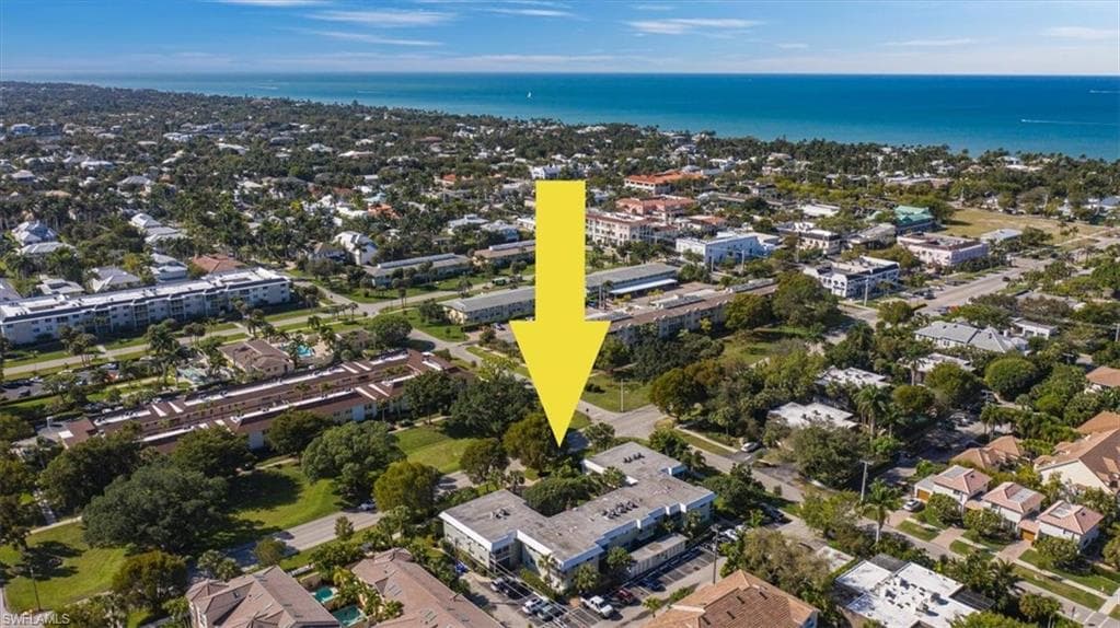 527 Broad AVE S 527 NAPLES, FL 34102