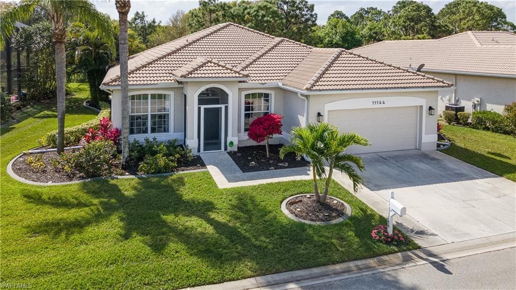 11144 Lakeland CIR FORT MYERS, FL 33913