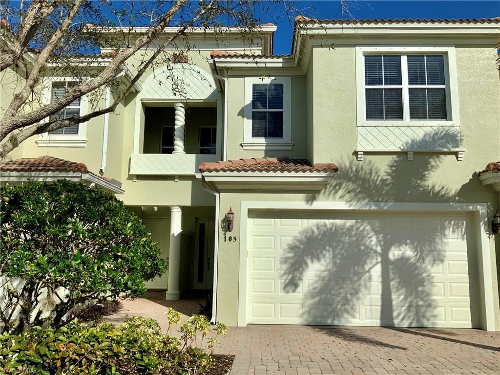 1365 Mariposa CIR 7-105 NAPLES, FL 34105