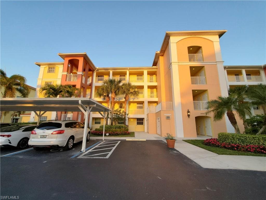 6824 Sterling Greens PL 302 NAPLES, FL 34104