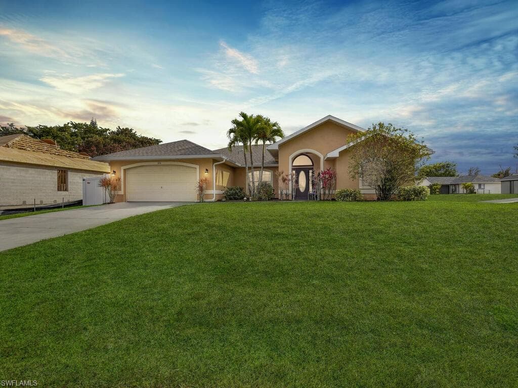 326 SW 29th ST CAPE CORAL, FL 33914