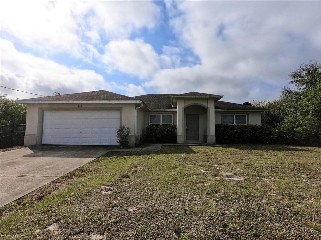 1844 Mayberry DR LEHIGH ACRES, FL 33972