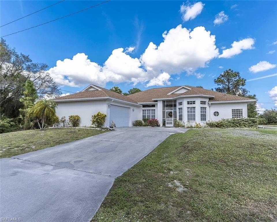 143 Beckley DR LEHIGH ACRES, FL 33974
