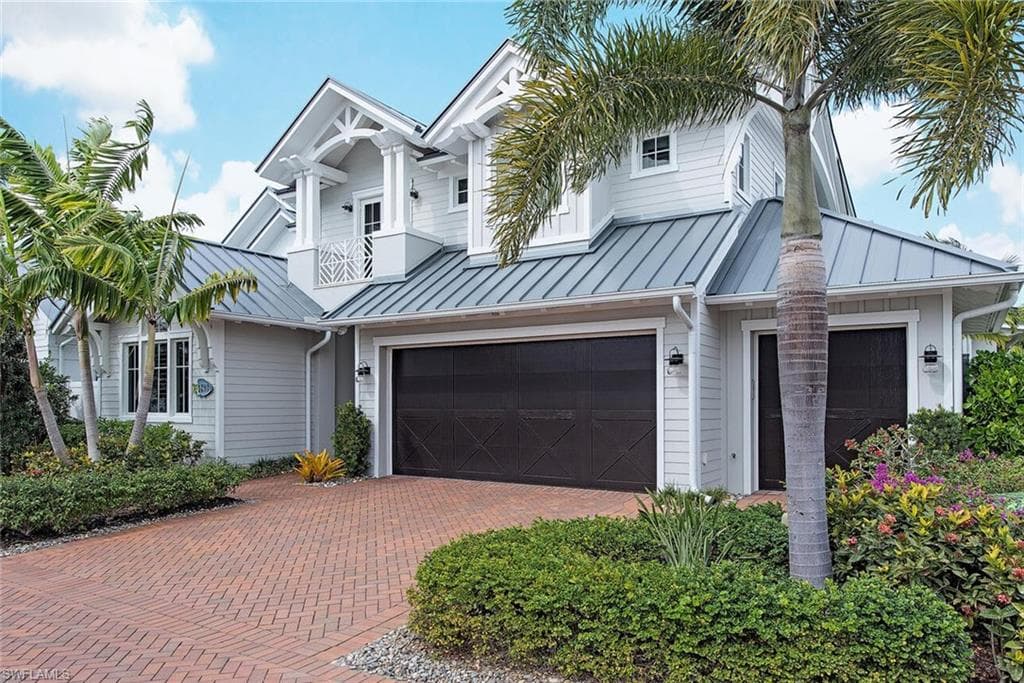 1493 2nd AVE S NAPLES, FL 34102