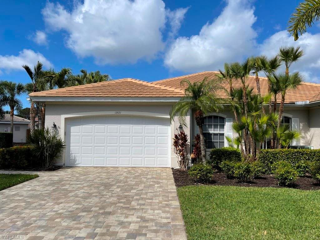 12651 Fox Ridge DR BONITA SPRINGS, FL 34135