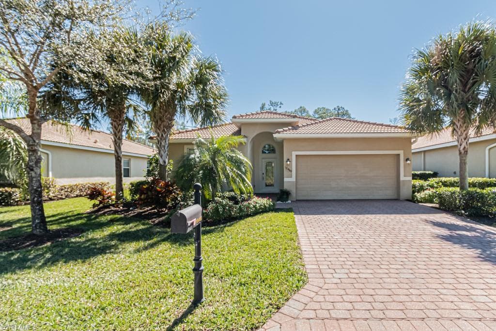 10460 Yorkstone DR BONITA SPRINGS, FL 34135