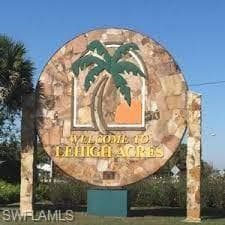 57 Yvonne AVE S LEHIGH ACRES, FL 33976