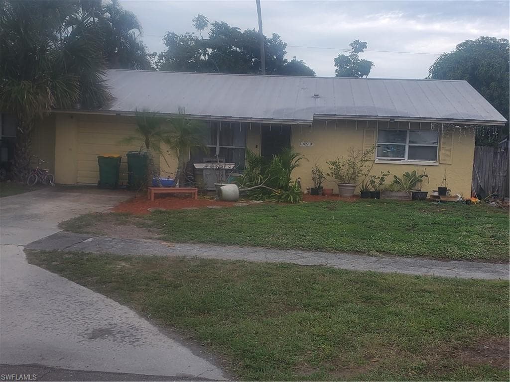 2418 43rd ST SW NAPLES, FL 34116