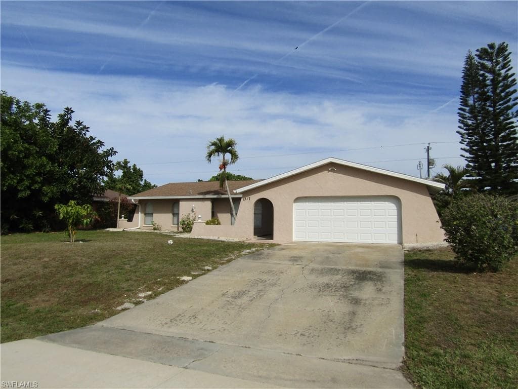 1317 SE 22nd ST CAPE CORAL, FL 33990