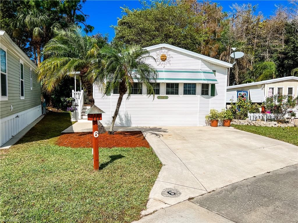 10711 Roseate Spoonbill CIR 6 ESTERO, FL 33928