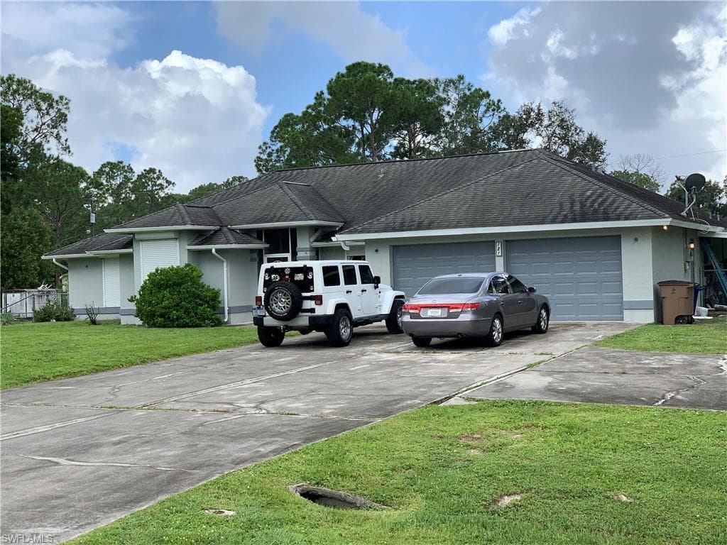 121 Truman AVE LEHIGH ACRES, FL 33936