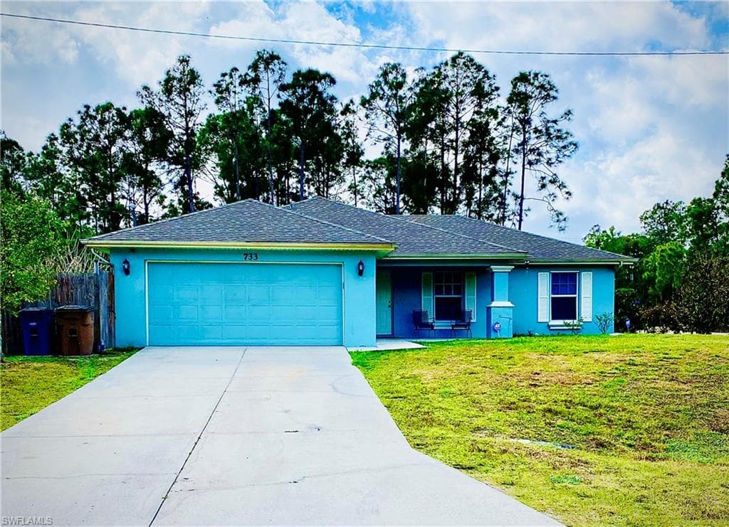 733 Brannen AVE LEHIGH ACRES, FL 33974