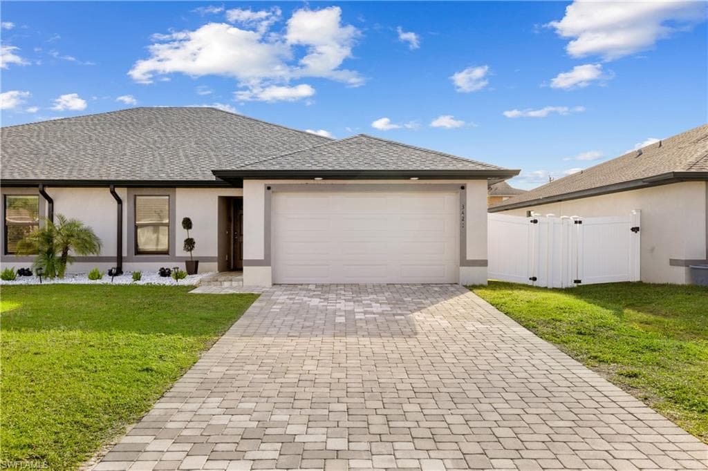 3421 SW 8th PL CAPE CORAL, FL 33914