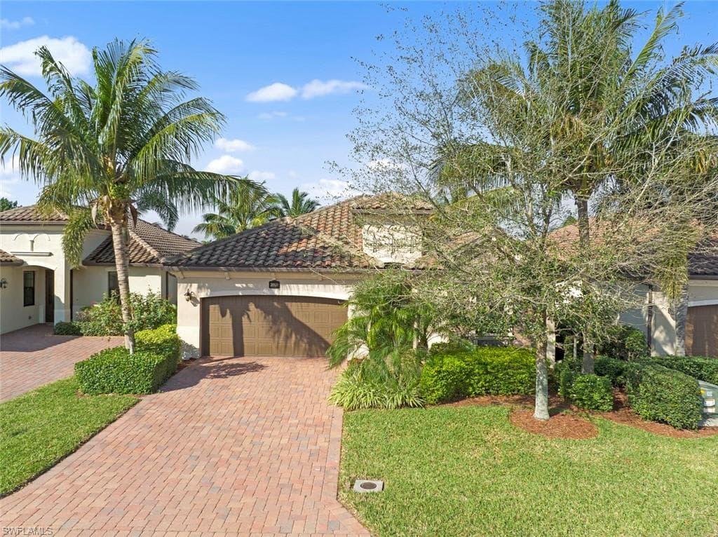 28530 Westmeath CT W BONITA SPRINGS, FL 34135