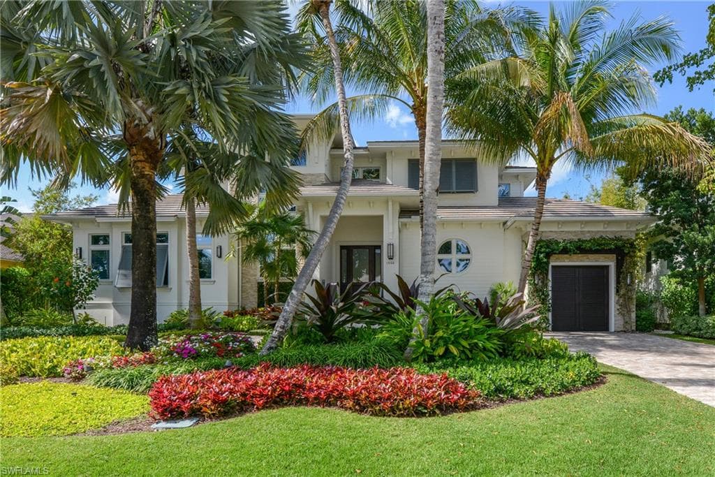 1600 3rd ST S NAPLES, FL 34102