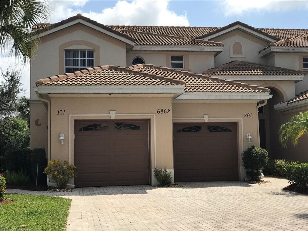 6862 Sterling Greens DR 101 NAPLES, FL 34104