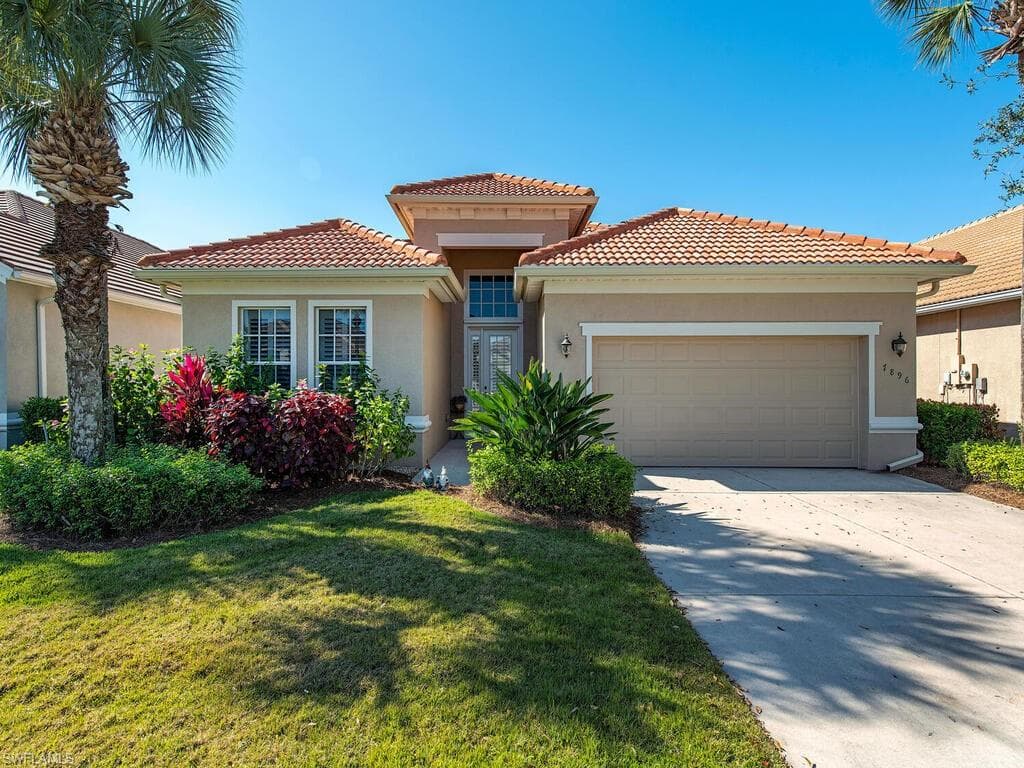 7896 Founders CIR NAPLES, FL 34104