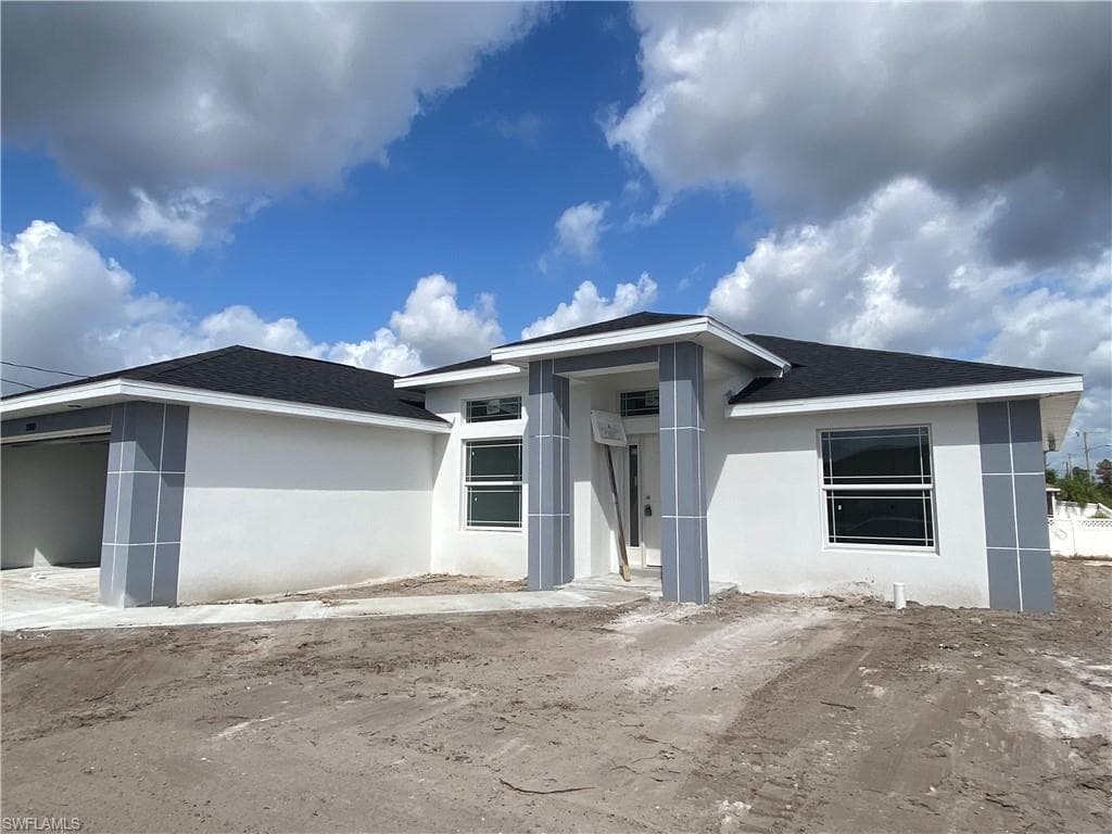 3300 34th ST SW LEHIGH ACRES, FL 33976