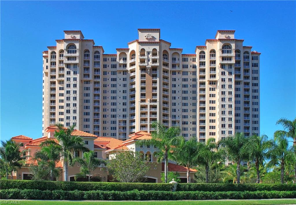 6597 Nicholas BLVD 701 NAPLES, FL 34108