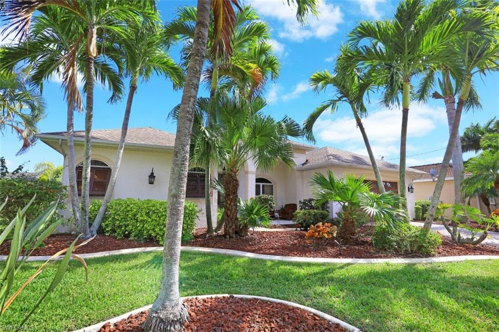 5209 SW 25th PL CAPE CORAL, FL 33914
