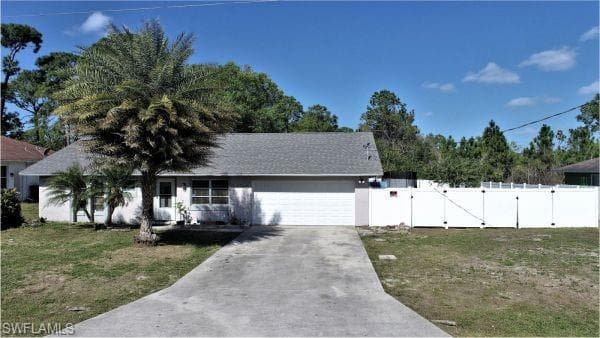 2404 Lantana AVE LEHIGH ACRES, FL 33973