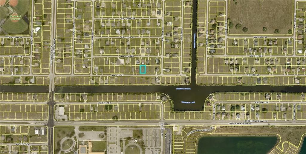 1313 NW 9th ST CAPE CORAL, FL 33993