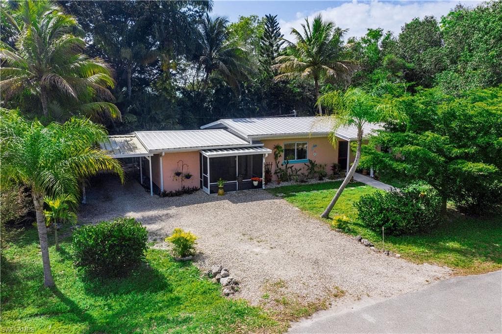 5525 Avenue B BOKEELIA, FL 33922