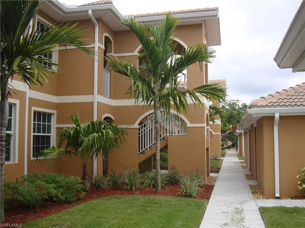 1125 Winding Pines CIR 104 CAPE CORAL, FL 33909