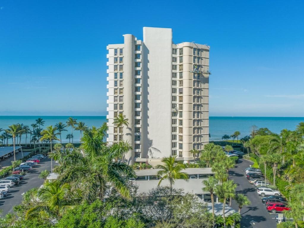 4005 Gulf Shore BLVD N 1105 NAPLES, FL 34103
