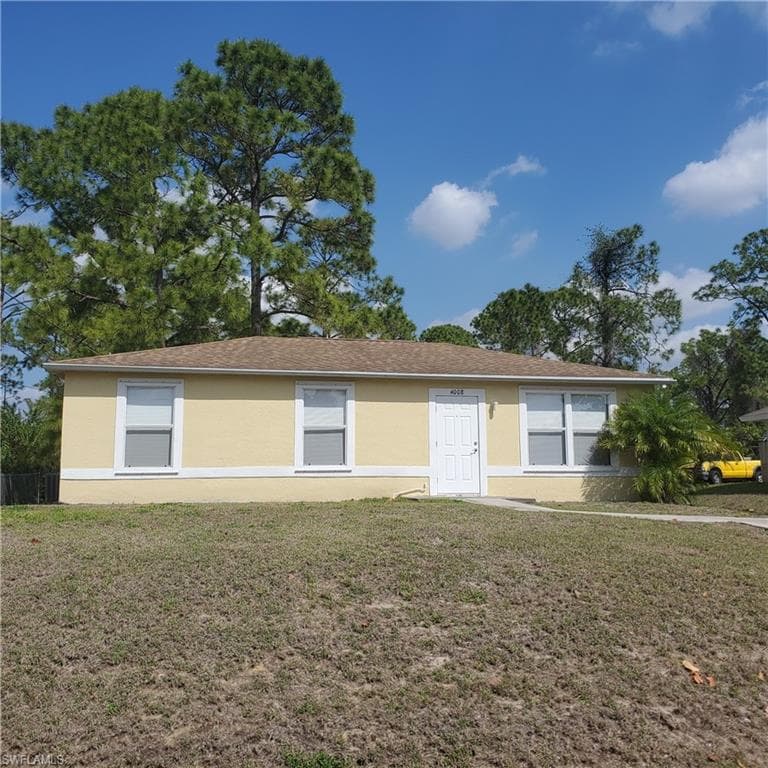 4008 2nd ST W LEHIGH ACRES, FL 33971
