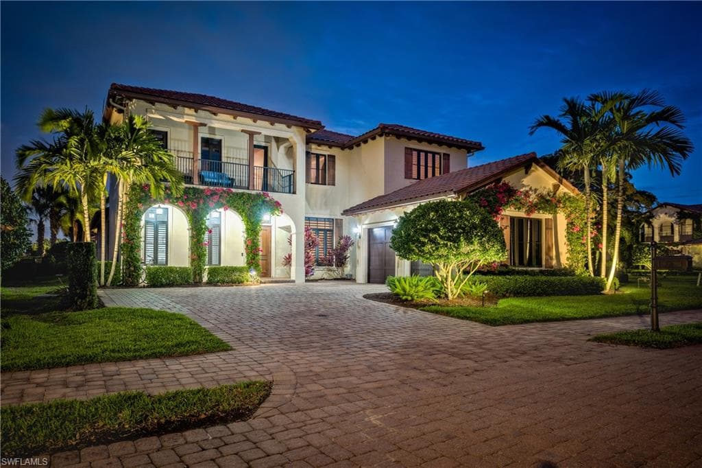 2265 RESIDENCE CIR NAPLES, FL 34105