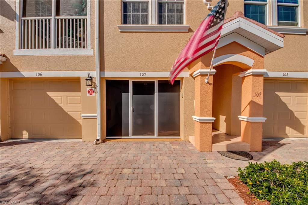 1750 Concordia Lake CIR 107 CAPE CORAL, FL 33909
